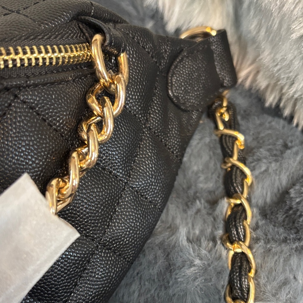 Chanel VIP Precision Black Quilted Crossbody Bag - Picture 4 of 7